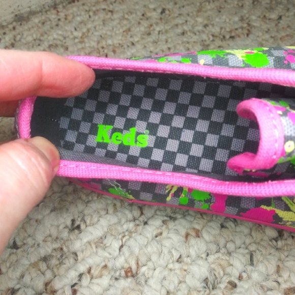 Keds Dahlia Gray Checkerboard Pink, Green, Yellow & Gray Paint Splatter Sneakers - Picture 3 of 12